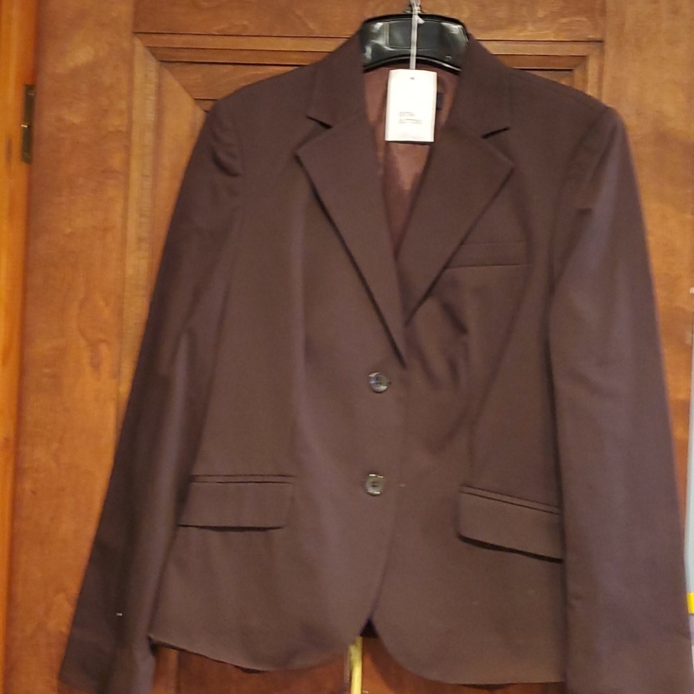 Brand New, body by Victoria brown blazer
